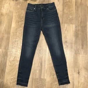 Lucky Brand BRIDGETTE Skinny Jeans.